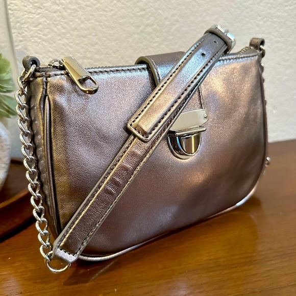 Talbots Leather Metallic Silver Crossbody/Shoulder Bag - NWOT - Picture 4 of 13